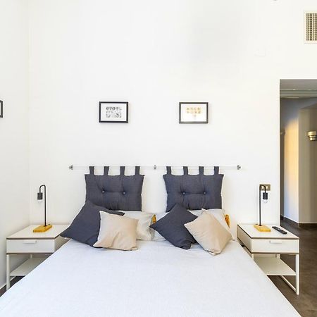Hostly - Nicole Apartment Volturno- Full Rome Center Εξωτερικό φωτογραφία