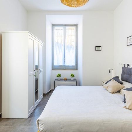 Hostly - Nicole Apartment Volturno- Full Rome Center Εξωτερικό φωτογραφία