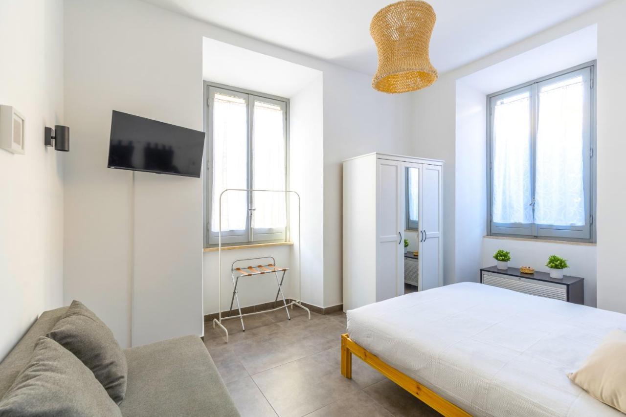 Hostly - Nicole Apartment Volturno- Full Rome Center Εξωτερικό φωτογραφία